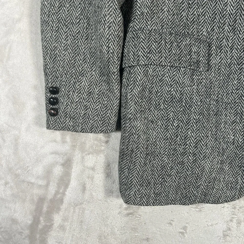 VTG Harris Tweed Blazer Mens 44L Gray Herringbone Pure Scottish Wool Handwoven